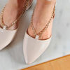 Immagine di VANILLA PUNK - Ballerina a punta lace up con catenina