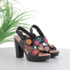 Immagine di AD+GUAPA - Sandalo in VERA PELLE traforato con applicazione fiori e strappo alla caviglia, tacco 10,5CM
