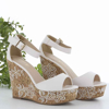 Immagine di MISS GLOBO - Sandalo con zeppa con decorazione fiori 11CM