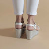 Immagine di MY JEWELS - Sandalo in VERA PELLE con fascia effetto onde, zeppa 7,5CM