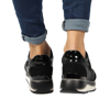 Immagine di MISS GLOBO - Sneakers nera con inserti trapuntati