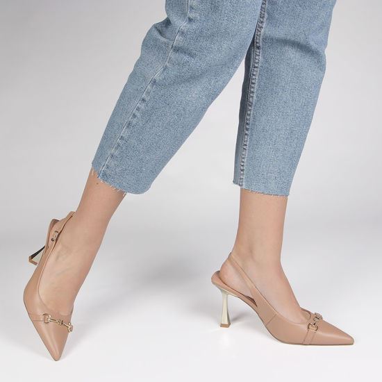 Immagine di MISS GLOBO - DÉCOLLETÉ SLINGBACK NUDE CON MORSETTI E TACCO ORO 9CM