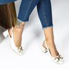 Immagine di TATOO - Décolleté bianca slingback con morsetto dorato, tacco 5CM