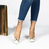 Immagine di TATOO - Décolleté bianca slingback con morsetto dorato, tacco 5CM