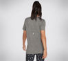 Immagine di SKECHERS GO WALK Wear - Tshirt a maniche corte nera con dettaglio logo Skechers in avanti