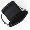 Immagine di DAVID JONES - Borsa a mano blue jeans con patta nera e tracolla removibile