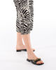 Immagine di MY JEWELS - Ciabatte nera flatform con catena e punta squadrata