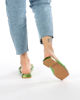 Immagine di MY JEWELS - Ciabatta fltaform verde laminato con catena e punta squadrata