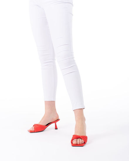 Immagine di MISS GLOBO - Sandalo rosso con fascia intrecciata, tacco 7 cm