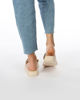 Immagine di MISS GLOBO - CIABATTA BEIGE CON CATENA ORO SULLA FASCIA