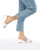 Immagine di TATOO - Sabot mules bianco con catena sulla fascia, tacco largo, 5,5 cm
