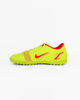 Immagine di NIKE VAPOR 14 CLUB TF - Scarpa da calcetto gialla e rossa, numerata 39/46
