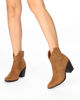 Immagine di MISS GLOBO - Texano basso camel tacco 8cm
