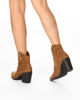 Immagine di MISS GLOBO - Texano basso camel tacco 8cm