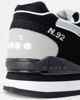 Immagine di DIADORA - Sneakers da uomo nerae grigia con dettagli bianchi - N.92
