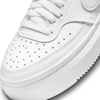 Immagine di NIKE - Sneakers da donna bianca in VERA PELLE con suola spessa - COURT VISION ALTA LTR