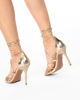 Immagine di MISS GLOBO - Sandalo oro lace-up multifasce con nodo, tacco 9,5CM