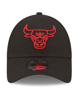 Immagine di NEW ERA - Cappello nero regolabile con logo rosso - 9 FORTY