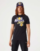 Immagine di NEW ERA - T shirt girocollo da uomo nera in cotone con logo Los Angeles Lakers