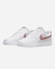 Immagine di NIKE - Sneakers da donna bianca e rosa con lacci - COURT VISION LOW NN