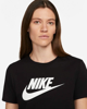 Immagine di NIKE - T shirt girocollo da donna bianca con logo nero