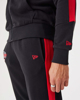 Immagine di NEW ERA - Felpa nera e rossa con cappuccio zip frontale e logo Chicago Bulls