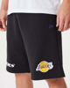 Immagine di NEW ERA - Pantalone corto oversize fit da uomo nero con logo Lakers