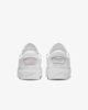 Immagine di NIKE - Sneaker da donna bianca in VERA PELLE  con suola spessa - COURT LEGACY LIFT