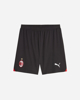 Immagine di PUMA - Pantaloncini da calcio uomo neri e rossi in tessuto traspirante con logo Milan