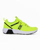 Immagine di NAVIGARE - Scarpa da uomo gialla fluo in mesh traspirante con logo nero - SAND