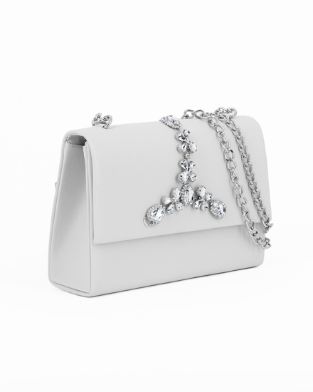Immagine di MISS GLOBO - Borsetta bianca con dettaglio gioiello su patta e catena
