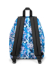 Immagine di EASTPAK - Zaino PADDED PAK'R azzurro stampa fiori con tasca frontale