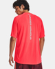 Immagine di UNDER ARMOR - T shirt da allenamento uomo rossa in tessuto traspirante