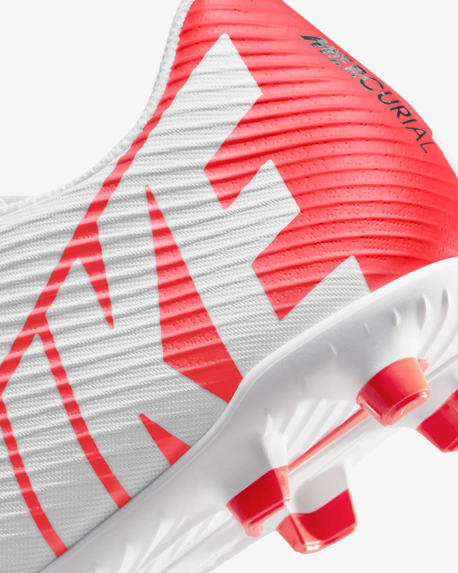 Scarpe Da Calcio JOMIX Uomo FG - Tomaia Sintetica Leggera, Suola A Tacchetti Fissi, Antiscivolo Per Erba Naturale/sintetica