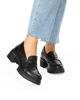 Immagine di ZOE - Mocassino nero con suola track, tacco 5CM