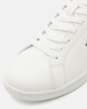 Immagine di FILA - Sneaker da uomo bianca con dettagli blu - CROSSCOURT 2 F LOW