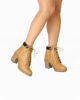 Immagine di MISS GLOBO - Tronchetto beige con zip laterale e lacci, tacco 7cm