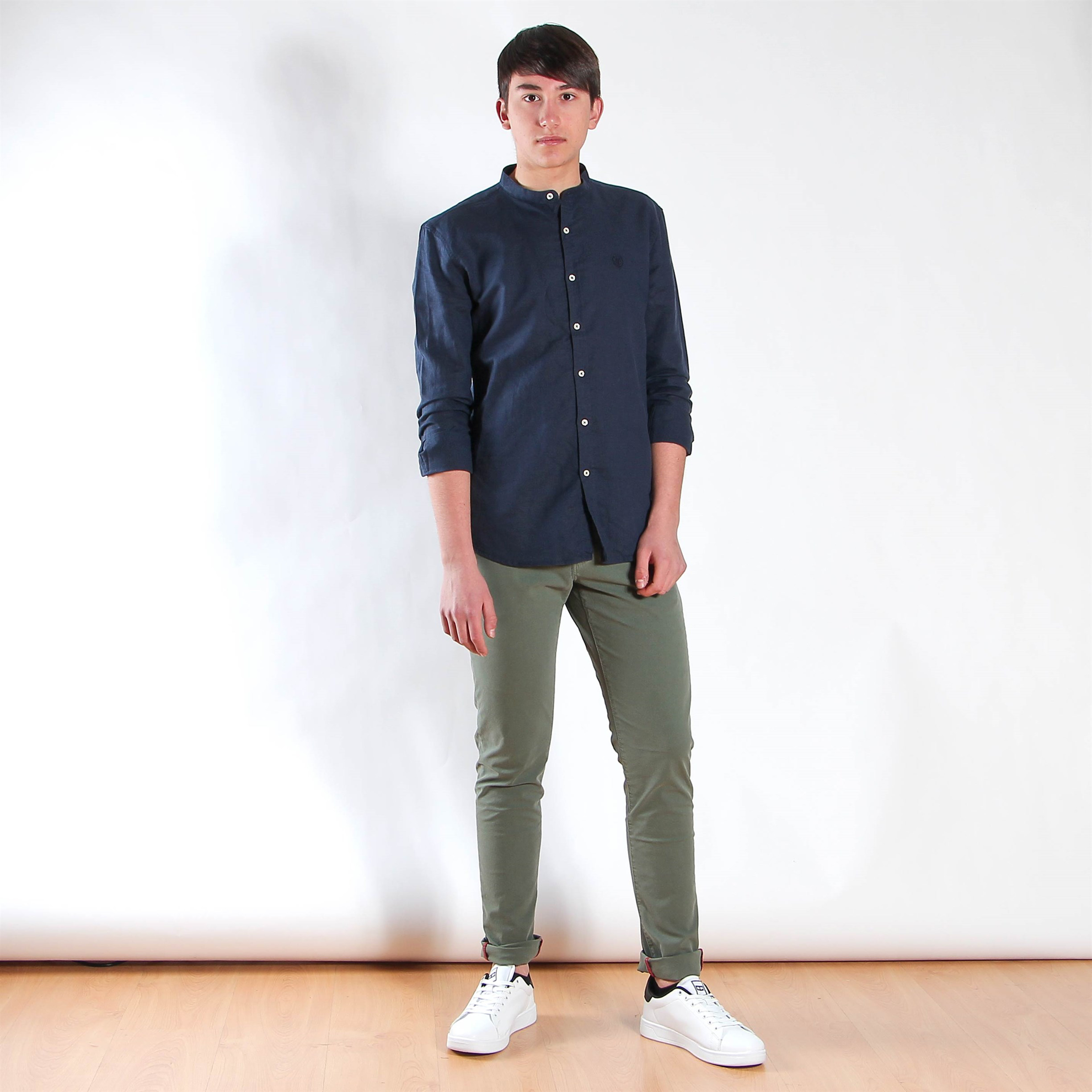 Tiefer V-Ausschnitt Confezione Da 2 Magliette Uomo Bianche - Scollo A V Extra Profondo, Slim Fit, Cotone Biologico Con Elastan, Morbide