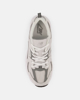 Immagine di NEW BALANCE 530 - Sneaker da donna grigie e argento con intersuola ABZORB
