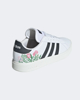 Immagine di ADIDAS - Sneaker bianca e nera da donna con stampa floreale - GRAND COURT BASE 2.0 IE8511