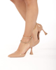 Immagine di MISS GLOBO - Décolleté beige in vernice con cavigliera gioiello , soletta memory foam e tacco 9cm