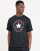 Immagine di CONVERSE T-SHIRT NERA DA UOMO CON LOGO CHUCK PATCH - 10025459