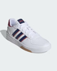 Immagine di ADIDAS - Scarpa uomo COURTBEAT bianca con bande blu e rosse - ID0507