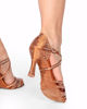 Immagine di GLOBODANCE - Scarpa da ballo nude in raso con sottopiede in memory foam e strass, tacco 8,5CM