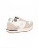 Immagine di RIFLE - Sneaker bianca e beige  con patch argento