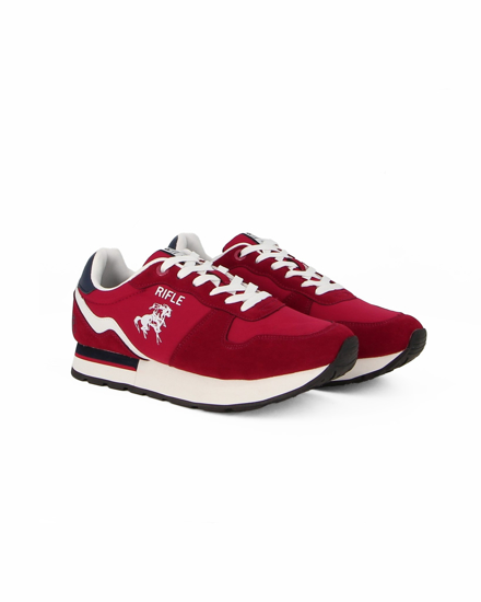 Immagine di RIFLE - Sneaker rossa con patch blu