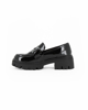 Immagine di MISS GLOBO - Mocassino nero con moschettone e suola track, sottopiede in memory foam