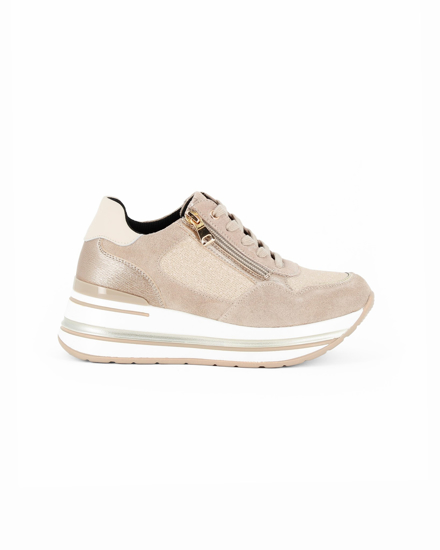 Immagine di MISS GLOBO - Scarpa sneakers beige scamosciata in VERA PELLE con zeppa, lacci e zip laterale