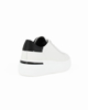 Immagine di MISS GLOBO - Scarpa sneakers bianca in VERA PELLE con patch nera