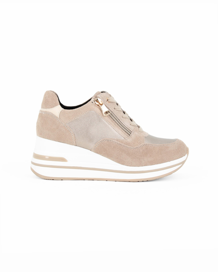 Immagine di MISS GLOBO - Scarpa sneakers khaki scamosciata in VERA PELLE con zeppa, lacci e zip laterale